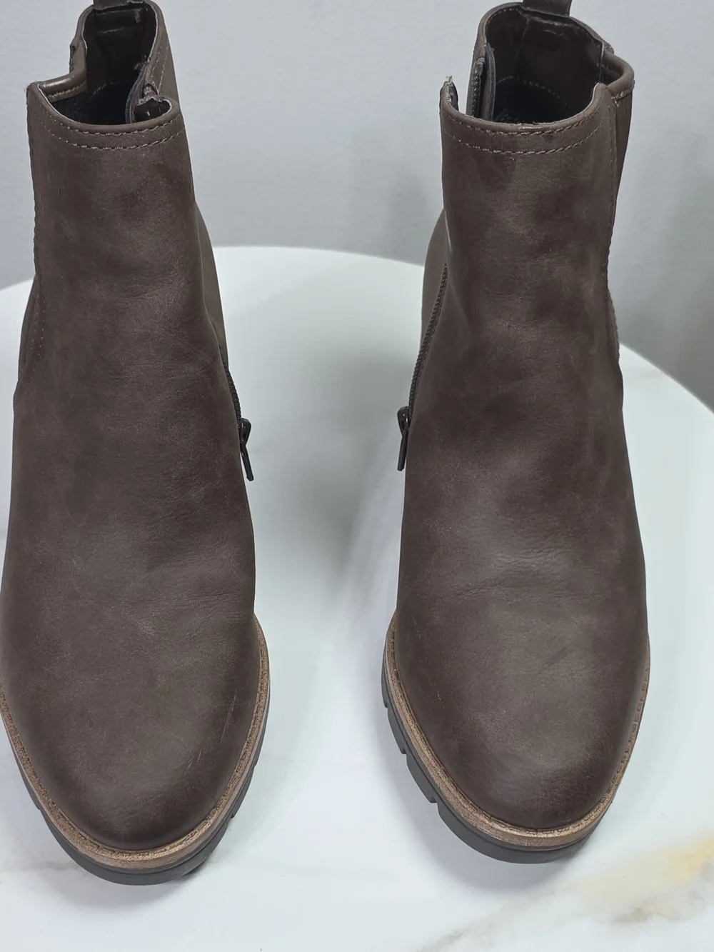 Women's Brown Leather Chelsea Boots - Side Zip